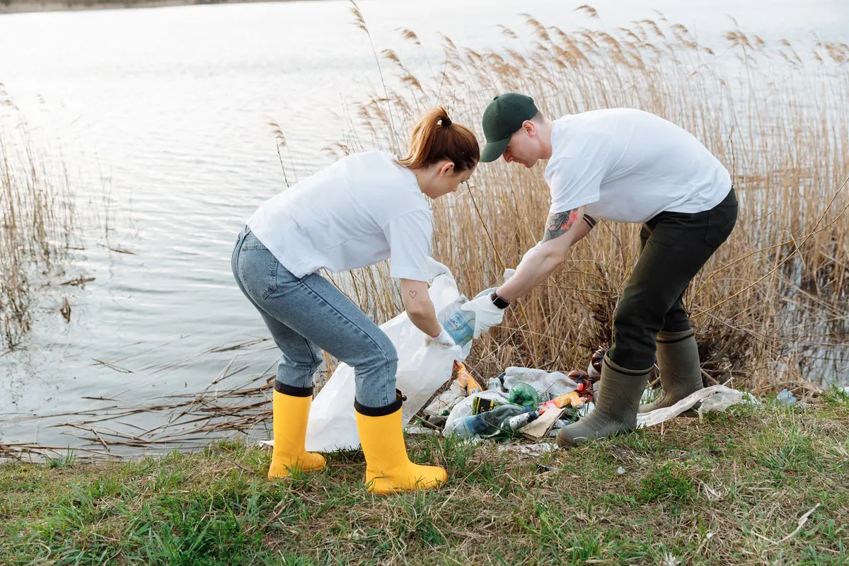 How to Organise a Successful Lochside Litter Pick